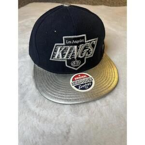 Los Ángeles Kings ZENITH SNAPBACK Black-Silver Hat by Zephyr